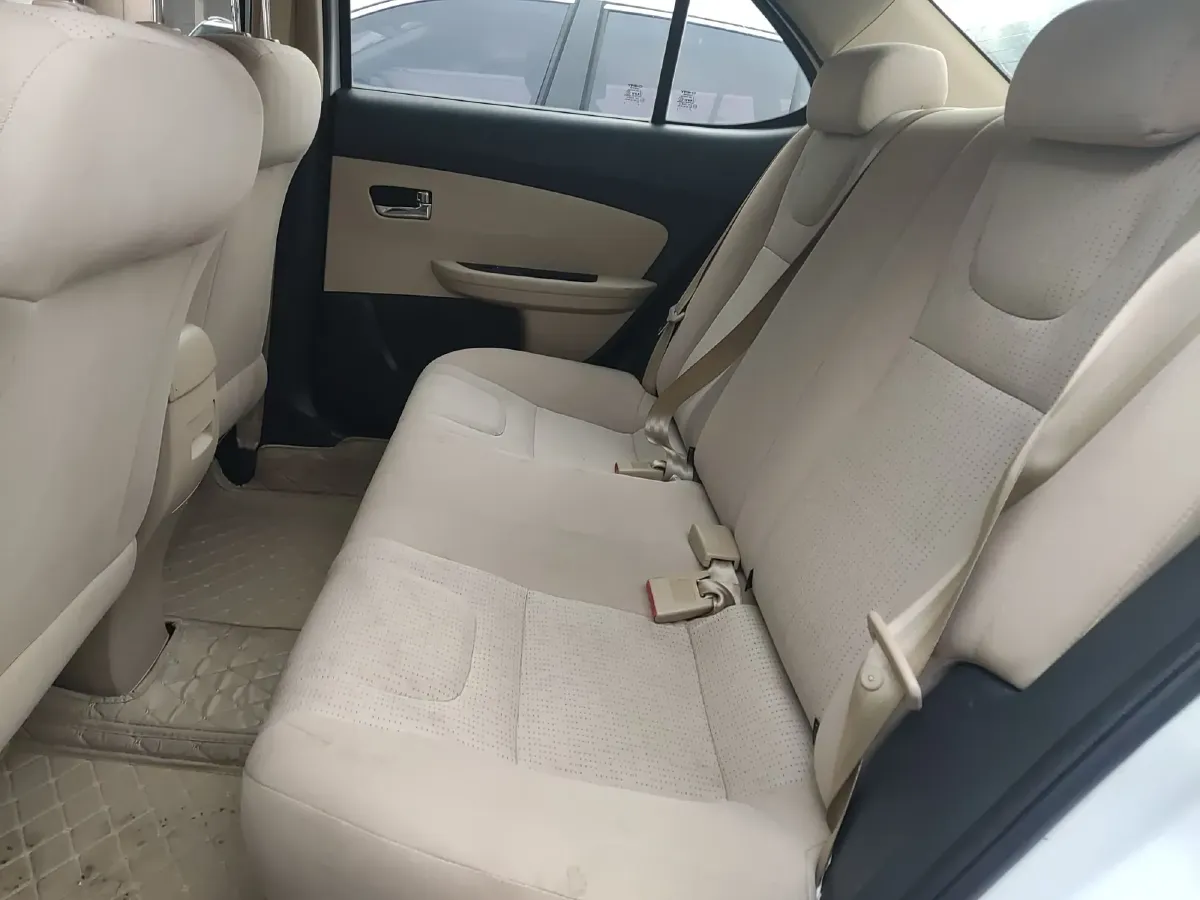 2015 Chery E3 1.5L 109HP L4 5MT,autocango,china used car exporter,china ev exporter,chinese used car exporter,chinese used ev exporter