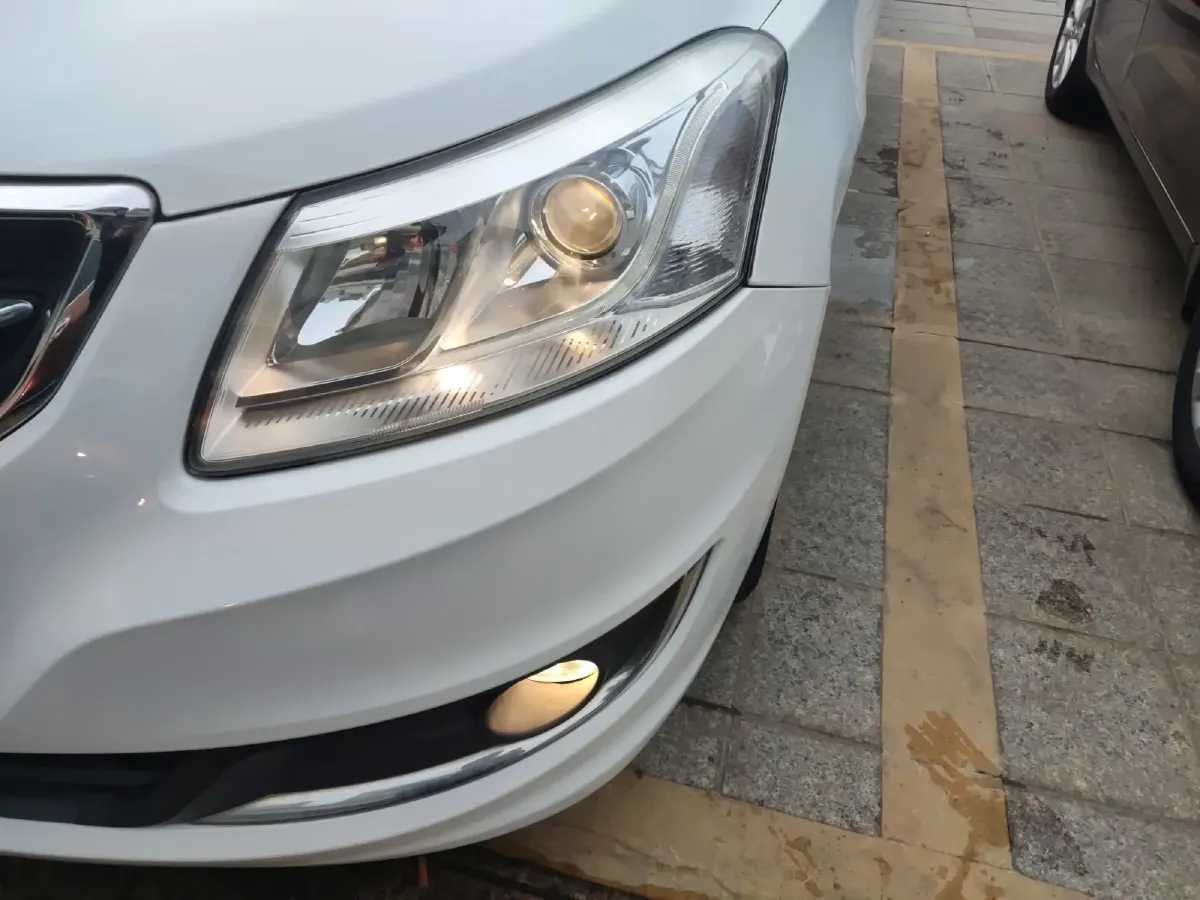 2015 Chery E3 1.5L 109HP L4 5MT,autocango,china used car exporter,china ev exporter,chinese used car exporter,chinese used ev exporter
