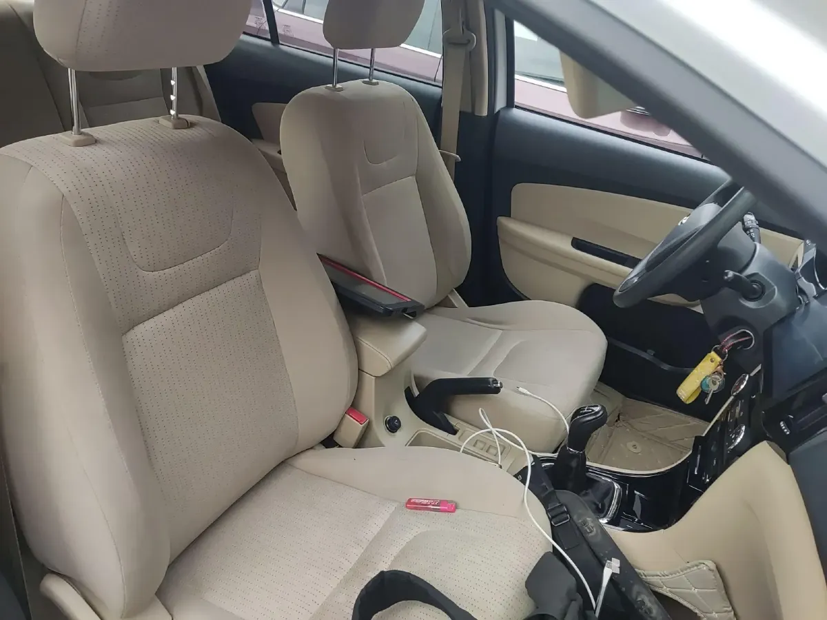 2015 Chery E3 1.5L 109HP L4 5MT,autocango,china used car exporter,china ev exporter,chinese used car exporter,chinese used ev exporter