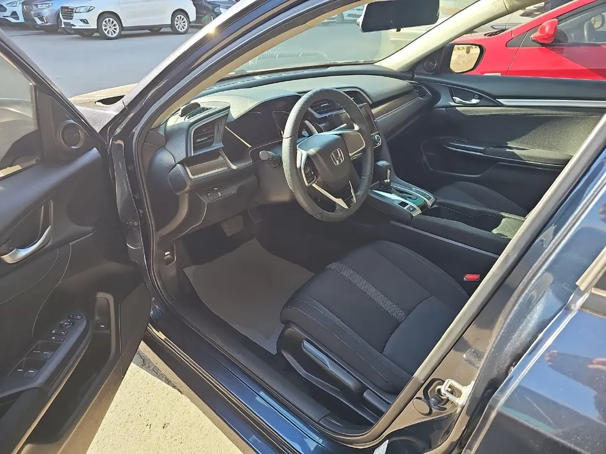 2019 Honda Civic 1.5T 177HP L4 CVT,autocango,china used car exporter,china ev exporter,chinese used car exporter,chinese used ev exporter