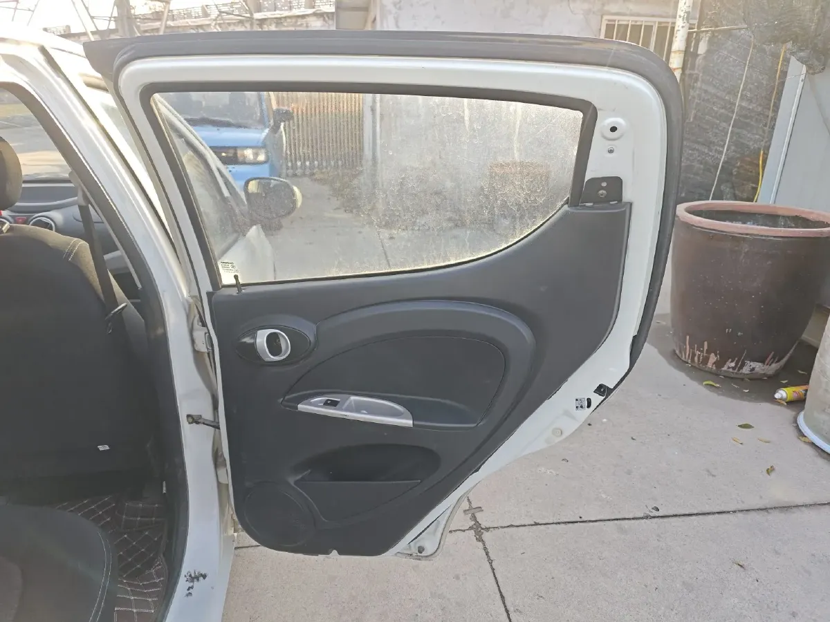 2012 ChangAn BenBen MINI 1.0L 69HP L4 5AMT,autocango,china used car exporter,china ev exporter,chinese used car exporter,chinese used ev exporter