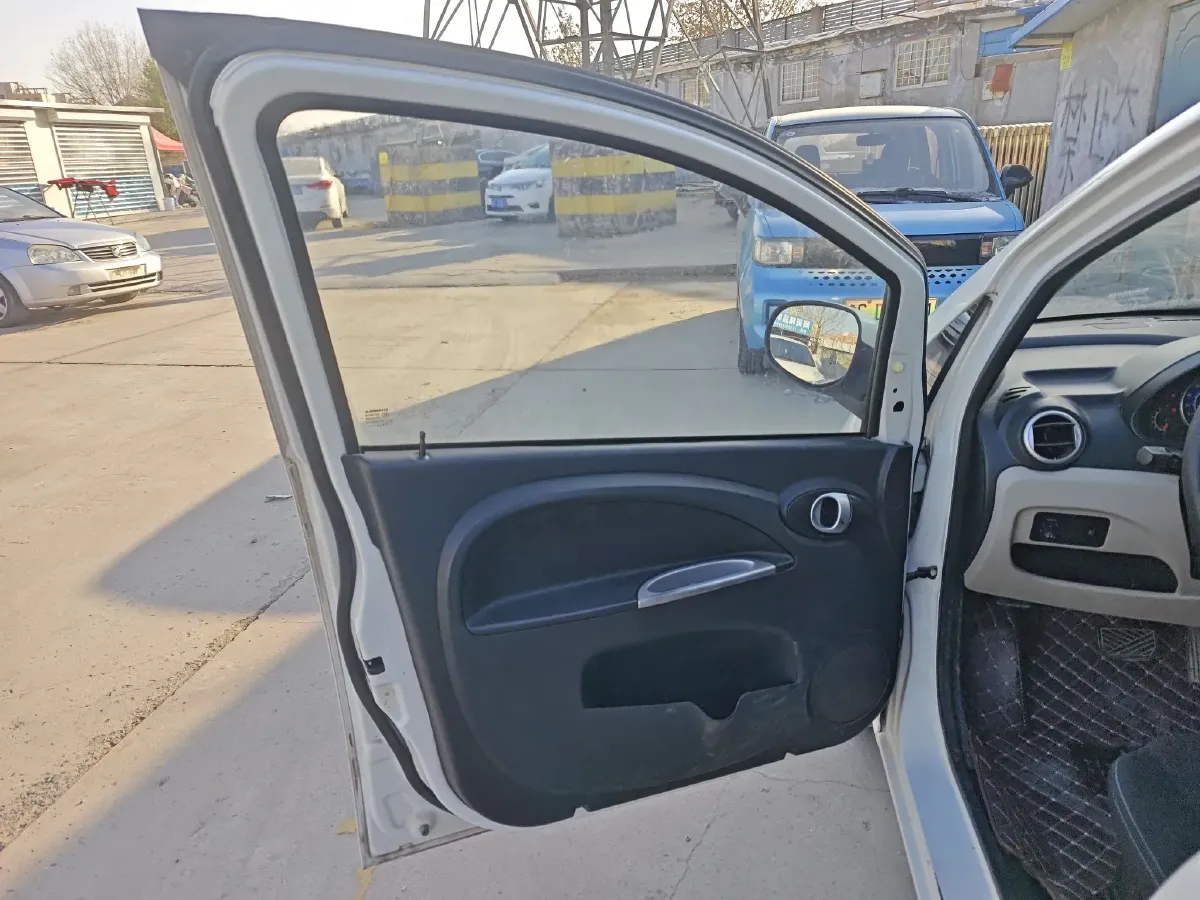 2012 ChangAn BenBen MINI 1.0L 69HP L4 5AMT,autocango,china used car exporter,china ev exporter,chinese used car exporter,chinese used ev exporter