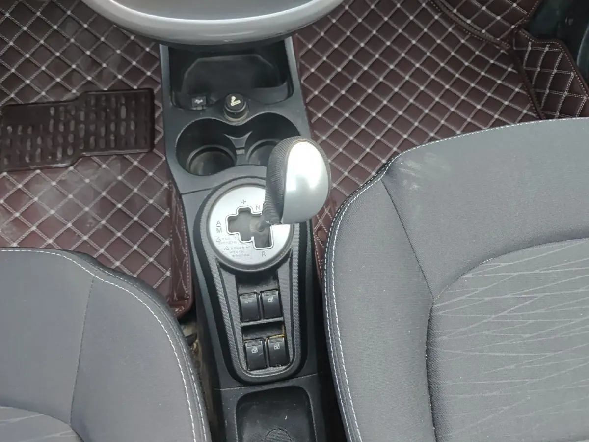 2012 ChangAn BenBen MINI 1.0L 69HP L4 5AMT,autocango,china used car exporter,china ev exporter,chinese used car exporter,chinese used ev exporter