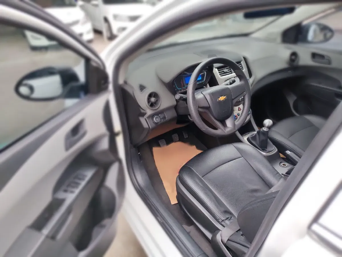 2014 Chevrolet Aveo 1.4L 103HP L4 5MT,autocango,china used car exporter,china ev exporter,chinese used car exporter,chinese used ev exporter