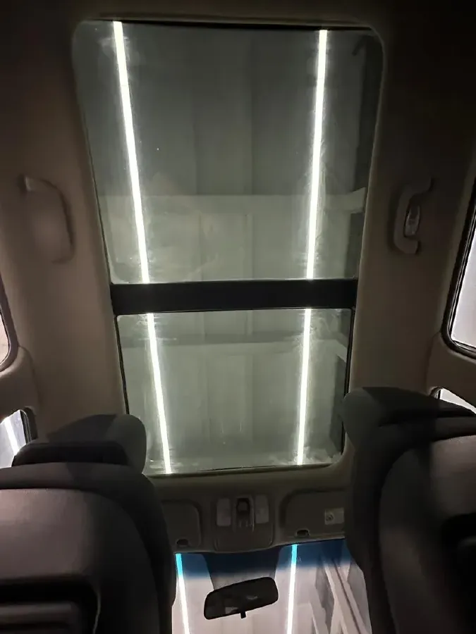 2013 Kia Carens 2.0L 152HP L4 6AT,autocango,china used car exporter,china ev exporter,chinese used car exporter,chinese used ev exporter