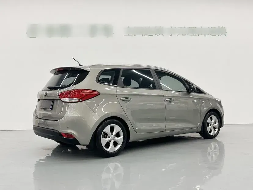 2013 Kia Carens 2.0L 152HP L4 6AT,autocango,china used car exporter,china ev exporter,chinese used car exporter,chinese used ev exporter