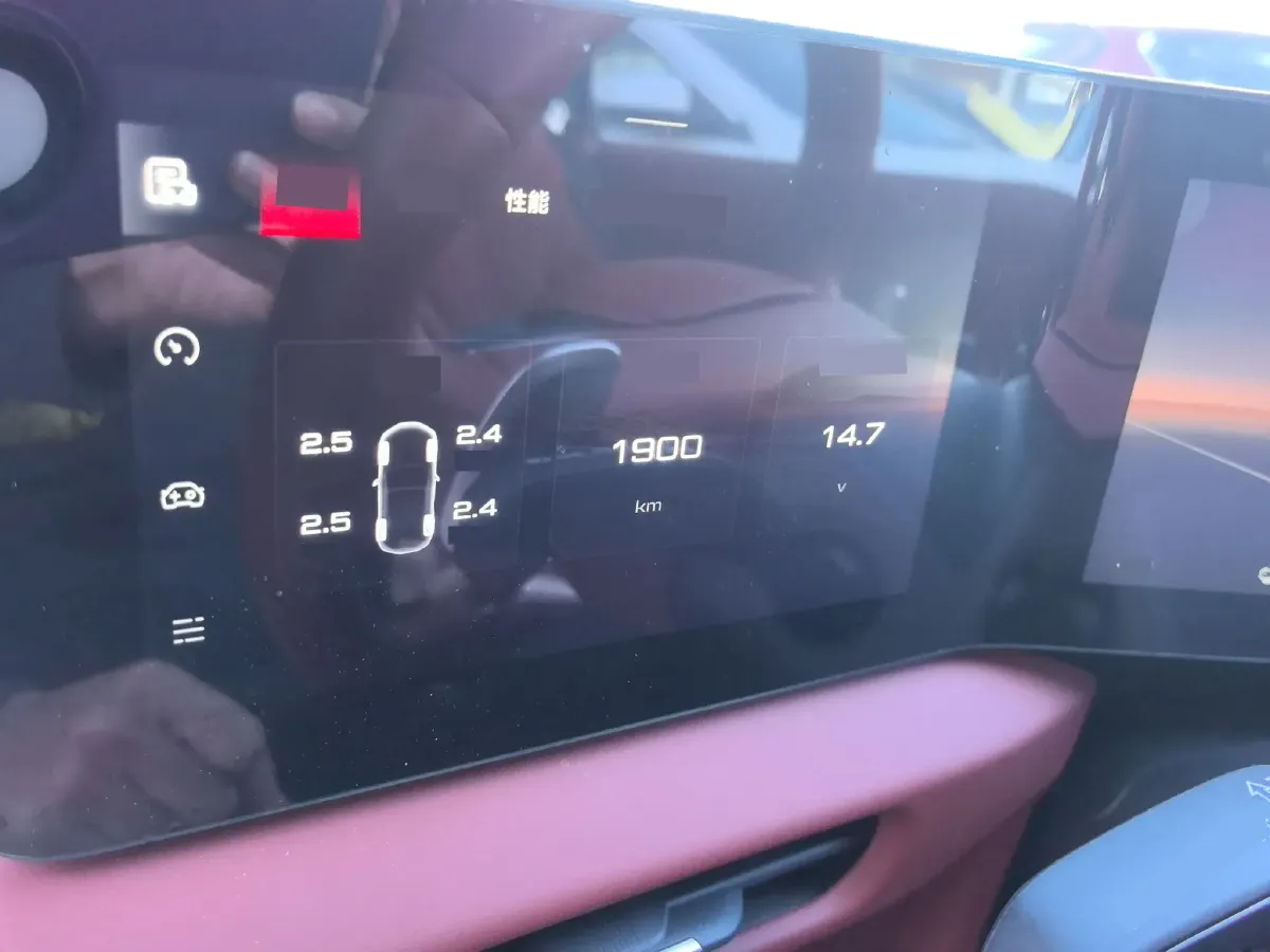 2024 MG Cyberster BEV 64KWH,autocango,china used car exporter,china ev exporter,chinese used car exporter,chinese used ev exporter