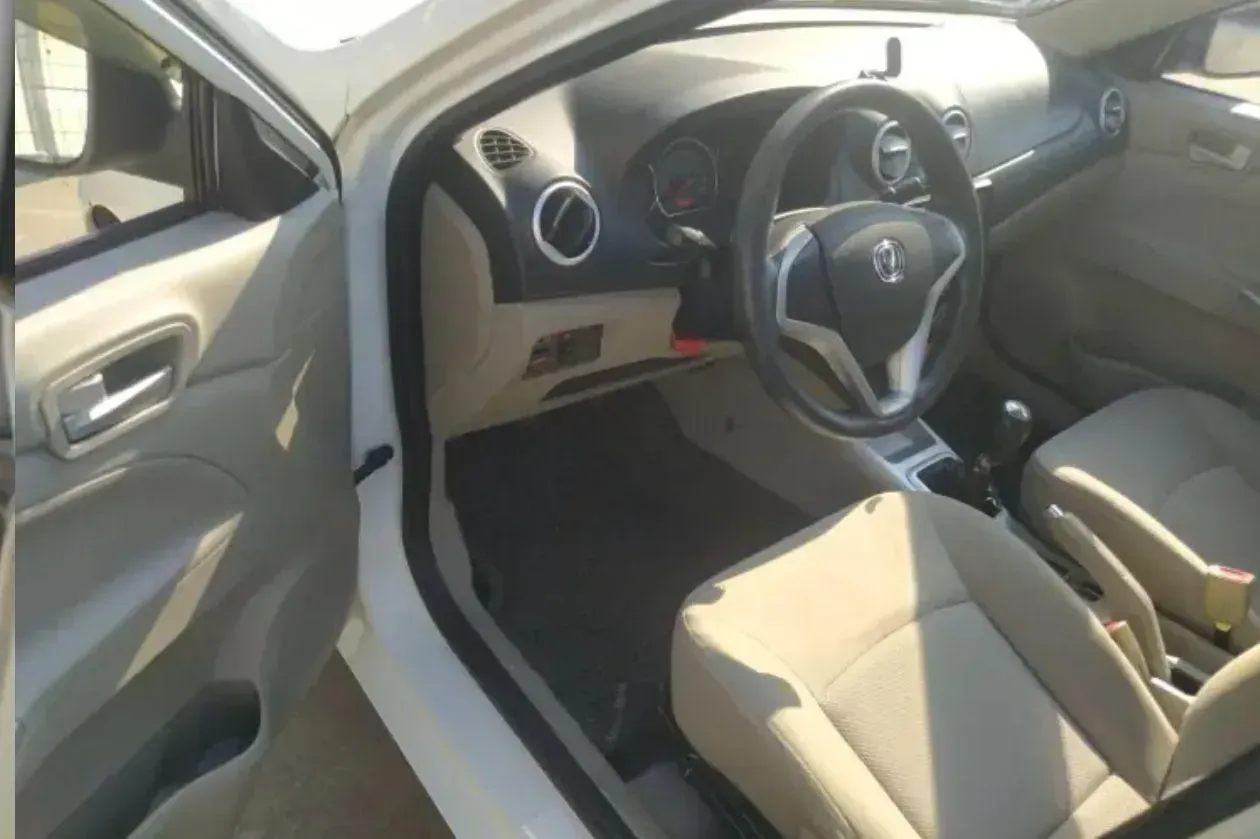 2015 ChangAn Alsvin V3 1.4L 101HP L4 5MT,autocango,china used car exporter,china ev exporter,chinese used car exporter,chinese used ev exporter