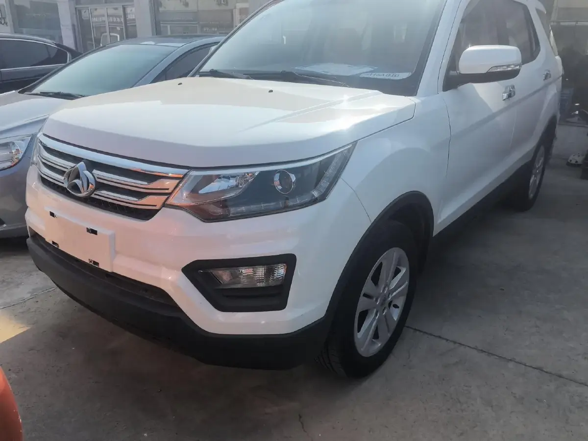 2016 ChangAn Oshan CX70 1.6L 117HP L4 5MT