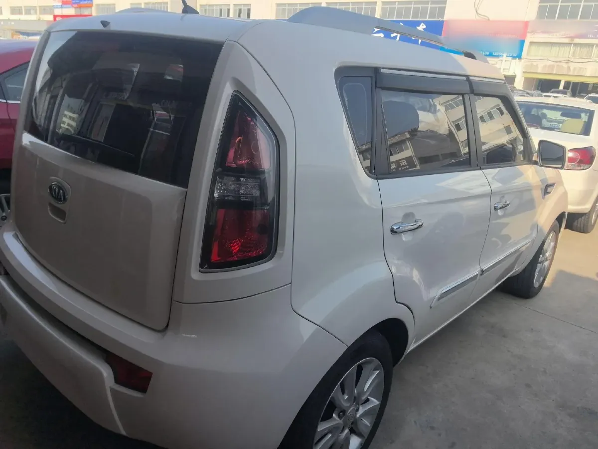 2013 Kia Soul 1.6L 123HP L4 4AT,autocango,china used car exporter,china ev exporter,chinese used car exporter,chinese used ev exporter