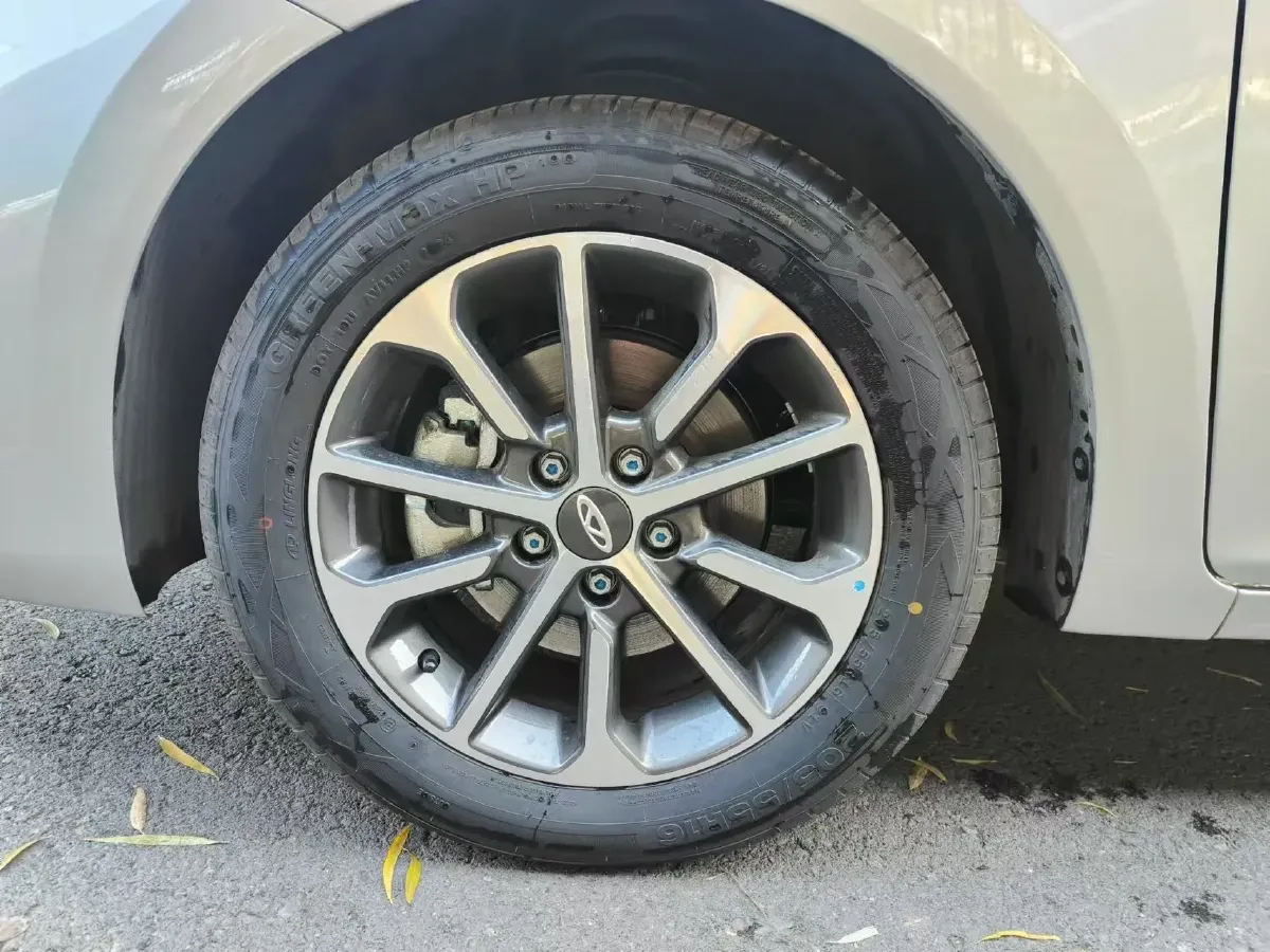 2024 Chery Arrizo 5 1.5L 120HP L4 5MT,autocango,china used car exporter,china ev exporter,chinese used car exporter,chinese used ev exporter