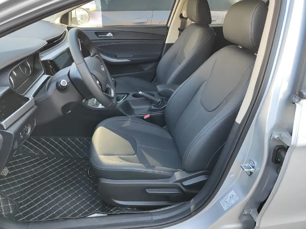 2024 Chery Arrizo 5 1.5L 120HP L4 5MT,autocango,china used car exporter,china ev exporter,chinese used car exporter,chinese used ev exporter