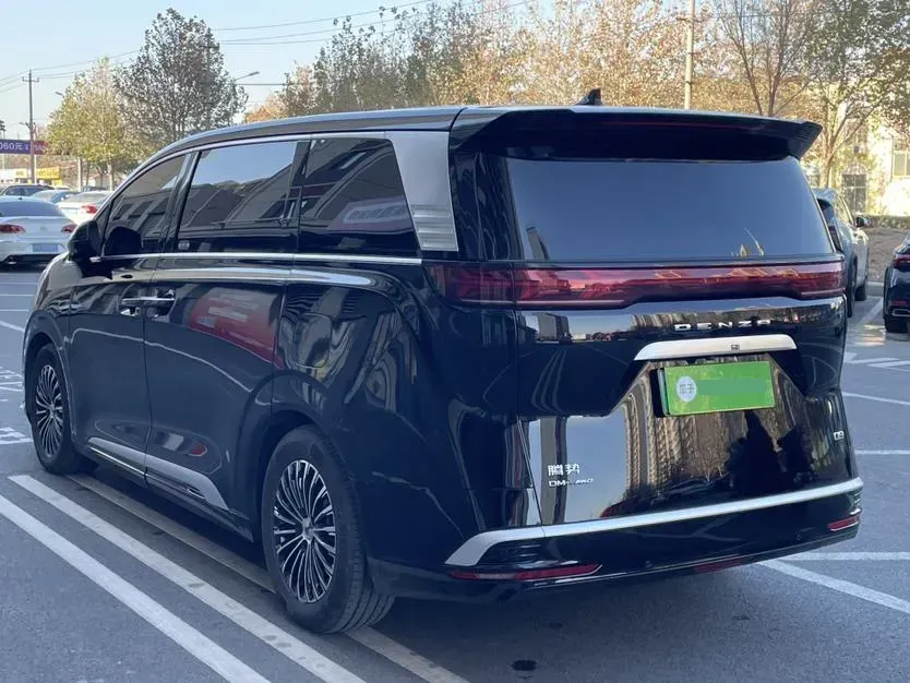 2022 Denza D9 1.5T 139HP L4 E-CVT PHEV 40.06KWH,autocango,china used car exporter,china ev exporter,chinese used car exporter,chinese used ev exporter