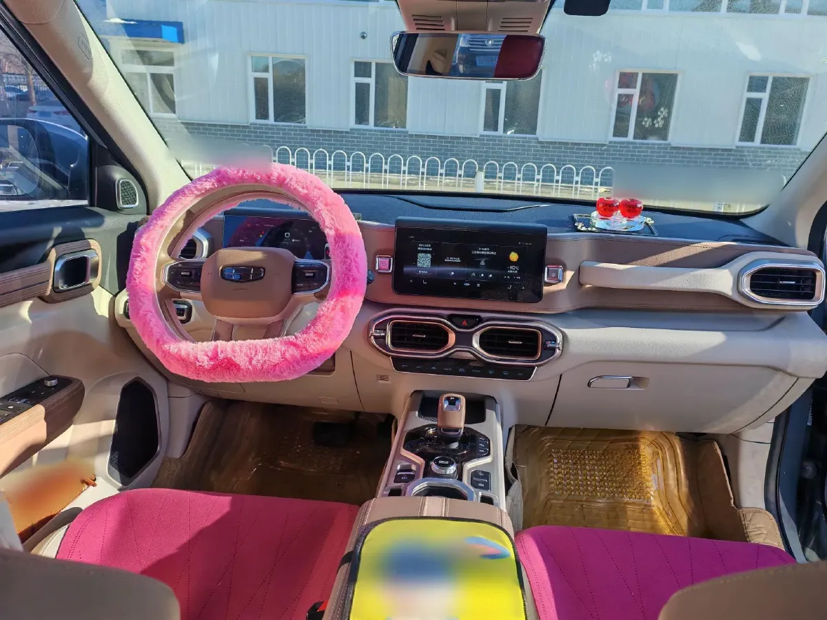 2020 Geely ICON 1.5T 177HP L3 7DCT,autocango,china used car exporter,china ev exporter,chinese used car exporter,chinese used ev exporter