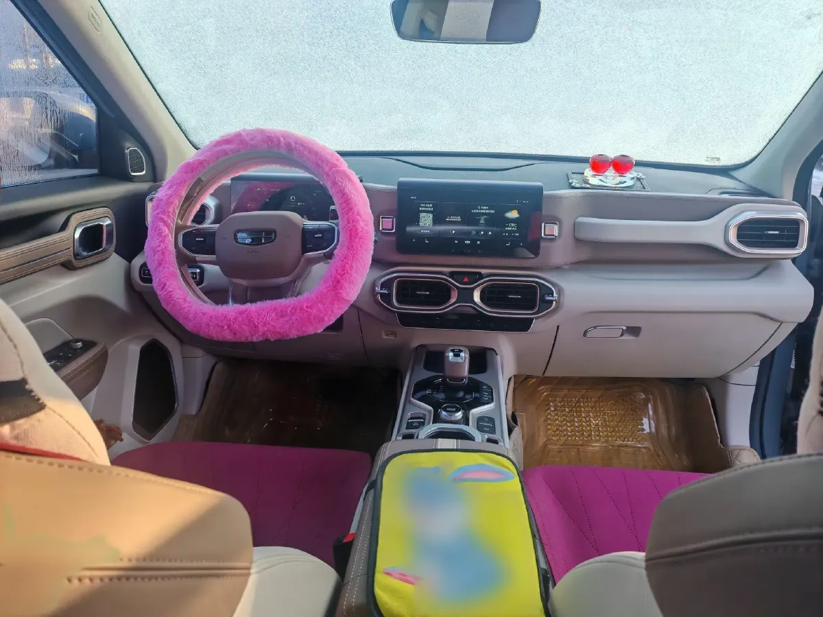 2020 Geely ICON 1.5T 177HP L3 7DCT,autocango,china used car exporter,china ev exporter,chinese used car exporter,chinese used ev exporter