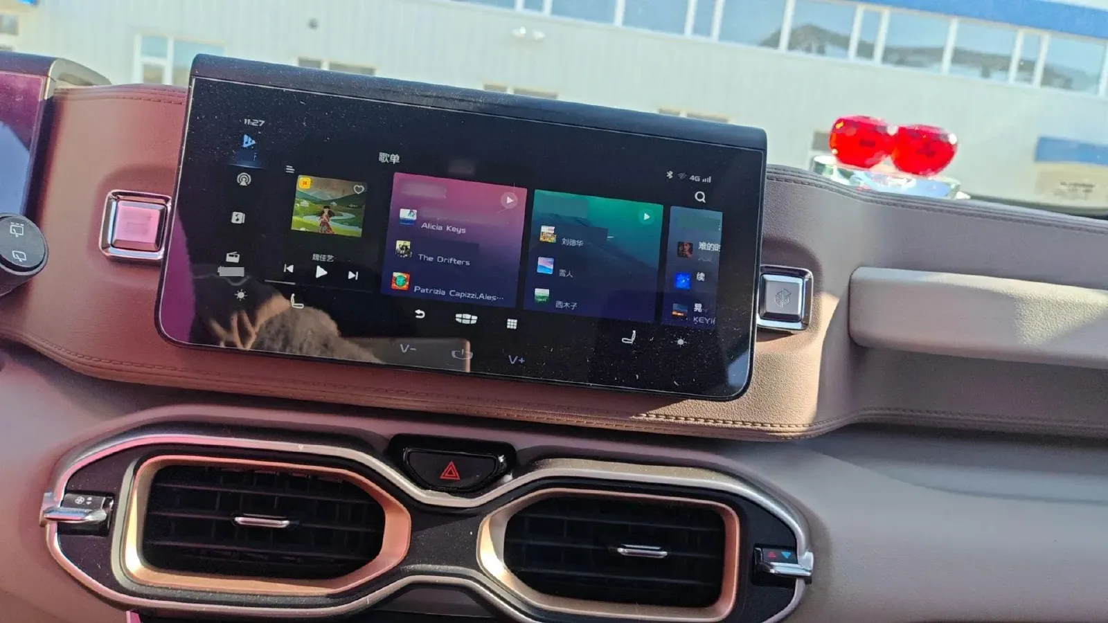 2020 Geely ICON 1.5T 177HP L3 7DCT,autocango,china used car exporter,china ev exporter,chinese used car exporter,chinese used ev exporter