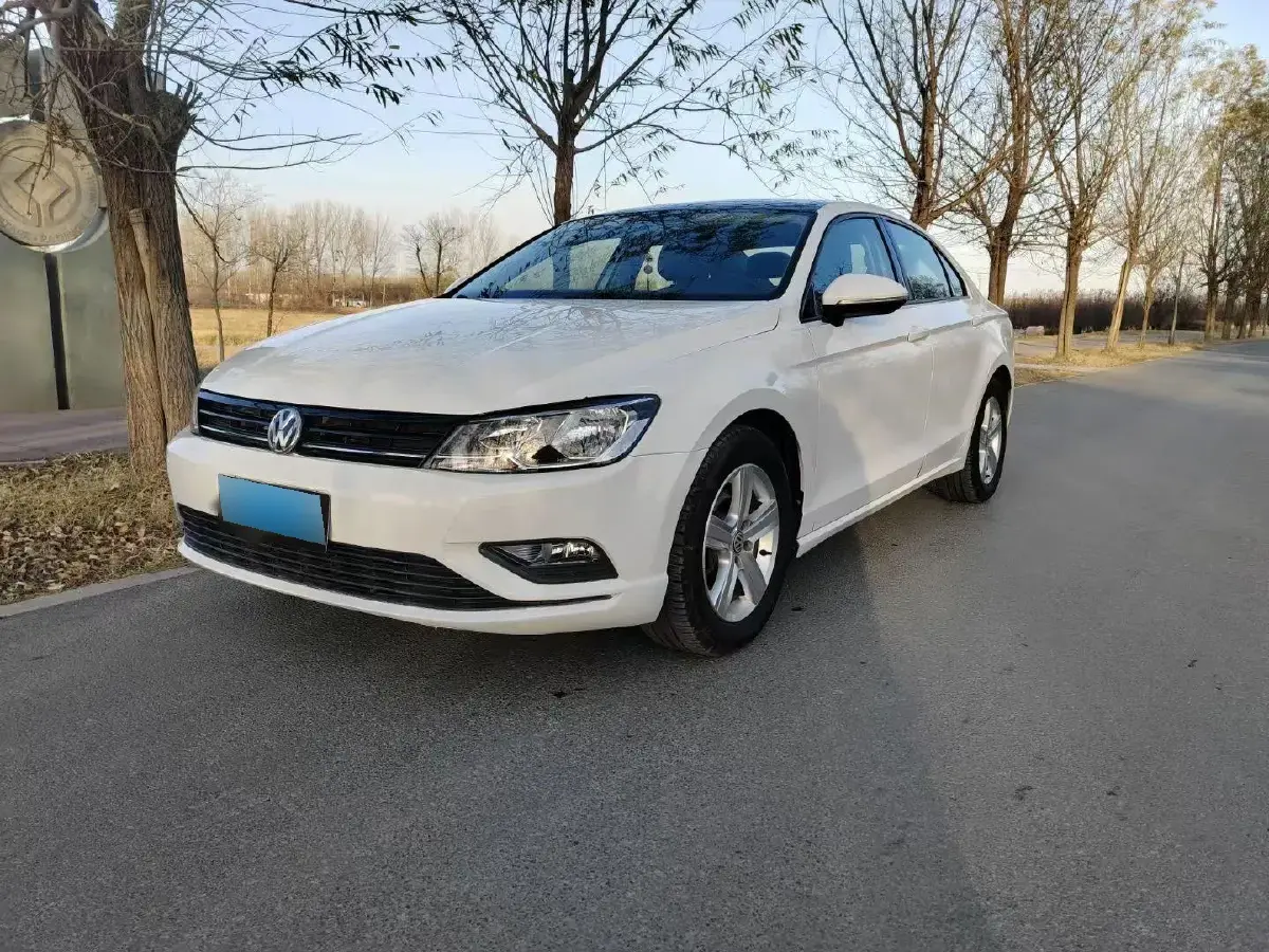 2017 Volkswagen Lamando 1.4T 131HP L4 7DCT