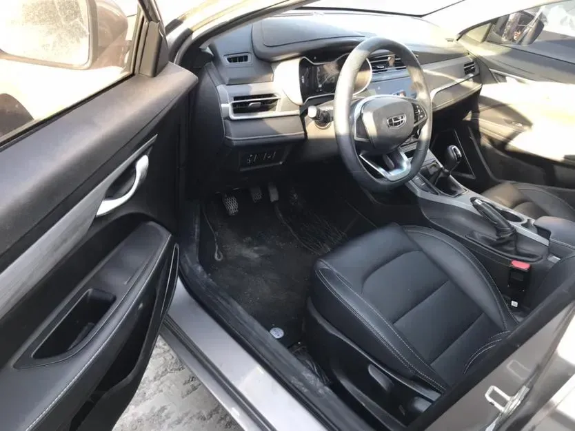 2021 Geely Emgrand 1.5L 109HP L4 5MT,autocango,china used car exporter,china ev exporter,chinese used car exporter,chinese used ev exporter