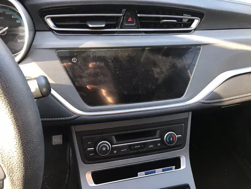 2021 Geely Emgrand 1.5L 109HP L4 5MT,autocango,china used car exporter,china ev exporter,chinese used car exporter,chinese used ev exporter