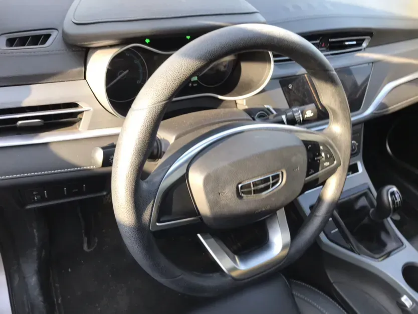 2021 Geely Emgrand 1.5L 109HP L4 5MT,autocango,china used car exporter,china ev exporter,chinese used car exporter,chinese used ev exporter