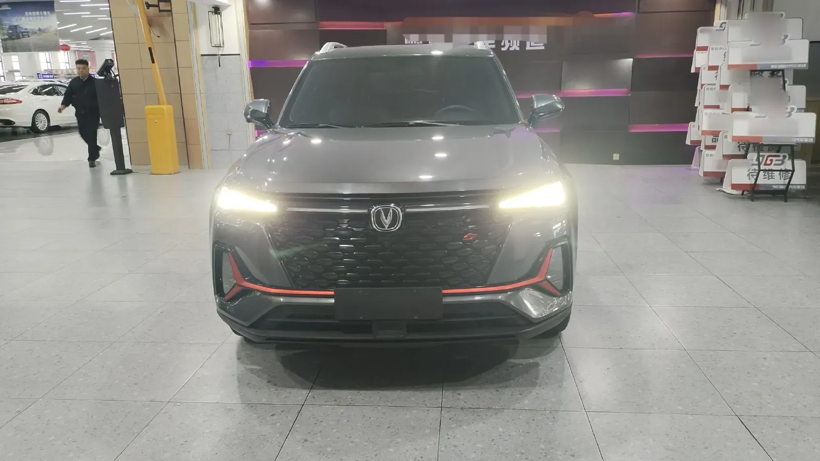 2021 ChangAn CS35 Plus 1.4T 160HP L4 7DCT,autocango,china used car exporter,china ev exporter,chinese used car exporter,chinese used ev exporter