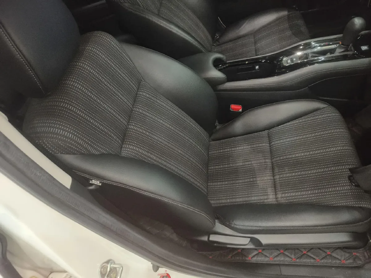 2017 Honda Vezel 1.8L 136HP L4 CVT,autocango,china used car exporter,china ev exporter,chinese used car exporter,chinese used ev exporter