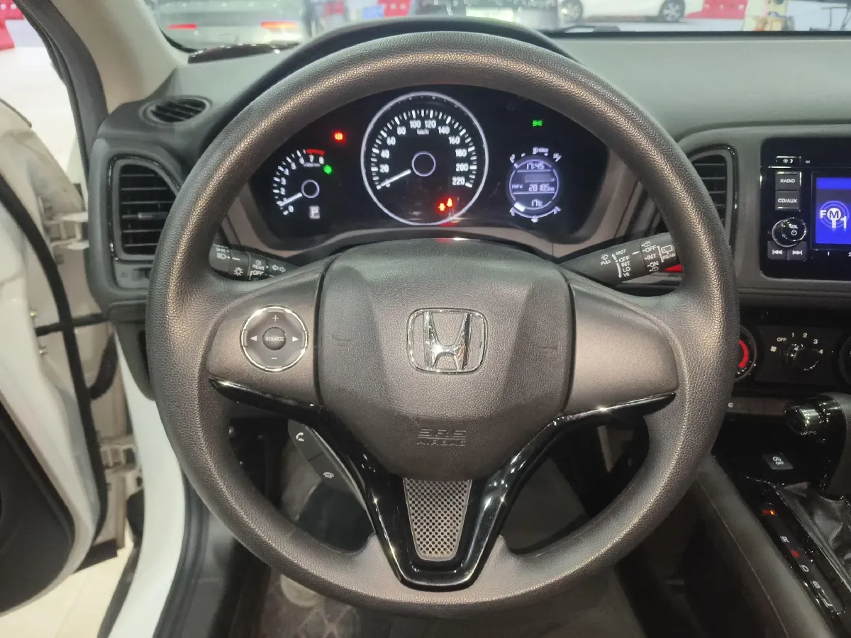 2017 Honda Vezel 1.8L 136HP L4 CVT,autocango,china used car exporter,china ev exporter,chinese used car exporter,chinese used ev exporter