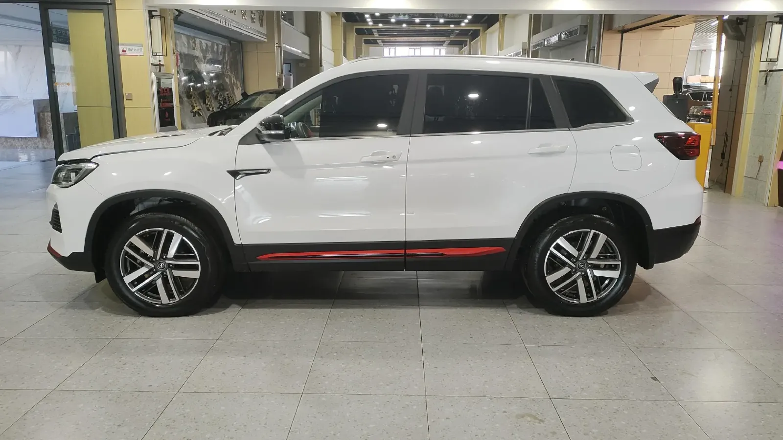 2022 ChangAn CS75 1.5T 180HP L4 7DCT,autocango,china used car exporter,china ev exporter,chinese used car exporter,chinese used ev exporter