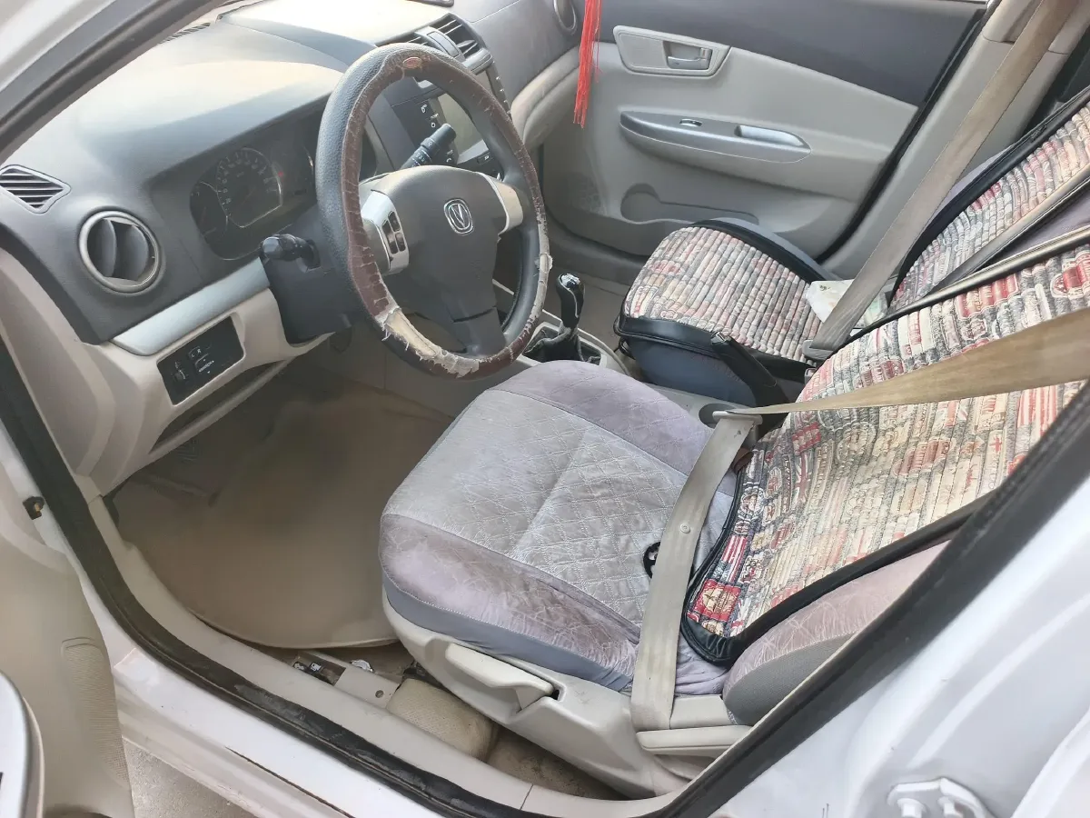 2012 ChangAn Alsvin V5 1.5L 114HP L4 5MT,autocango,china used car exporter,china ev exporter,chinese used car exporter,chinese used ev exporter