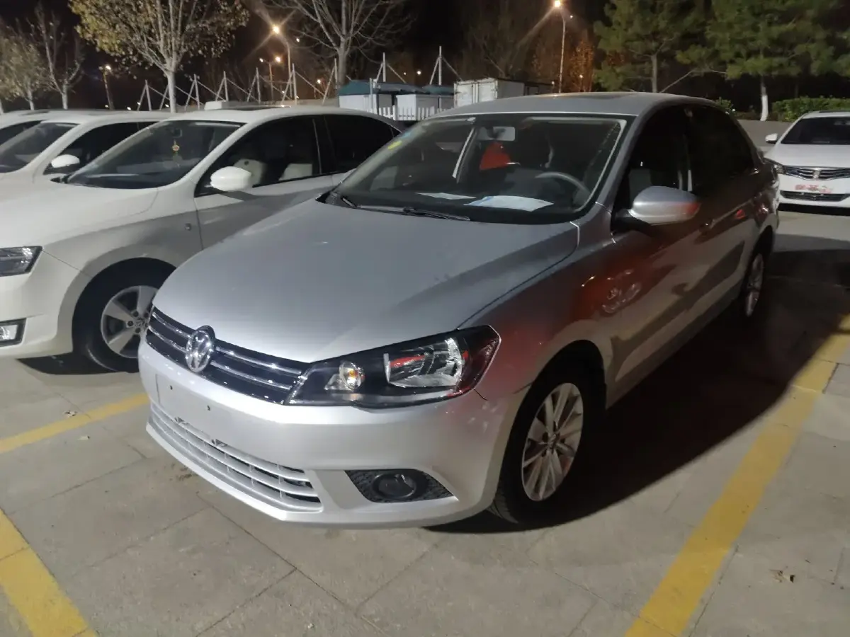 2015 Volkswagen Jetta 1.6L 110HP L4 6AT