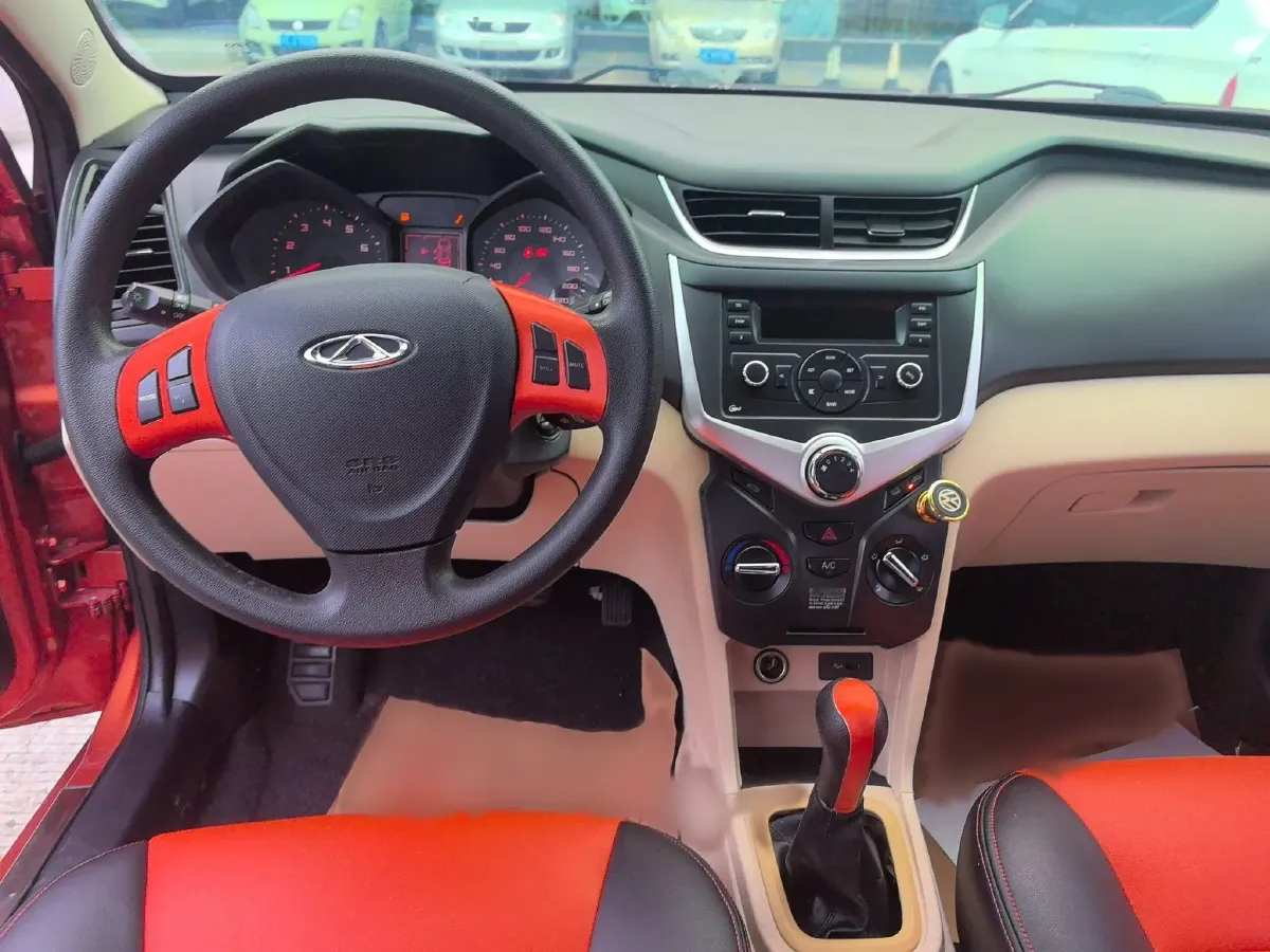 2015 Chery Fulwin 2 1.5L 109HP L4 5MT,autocango,china used car exporter,china ev exporter,chinese used car exporter,chinese used ev exporter