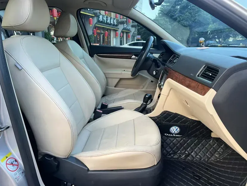 2013 Volkswagen Lavida 1.4T 131HP L4 7DCT,autocango,china used car exporter,china ev exporter,chinese used car exporter,chinese used ev exporter