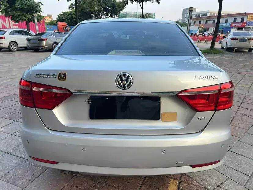 2013 Volkswagen Lavida 1.4T 131HP L4 7DCT,autocango,china used car exporter,china ev exporter,chinese used car exporter,chinese used ev exporter