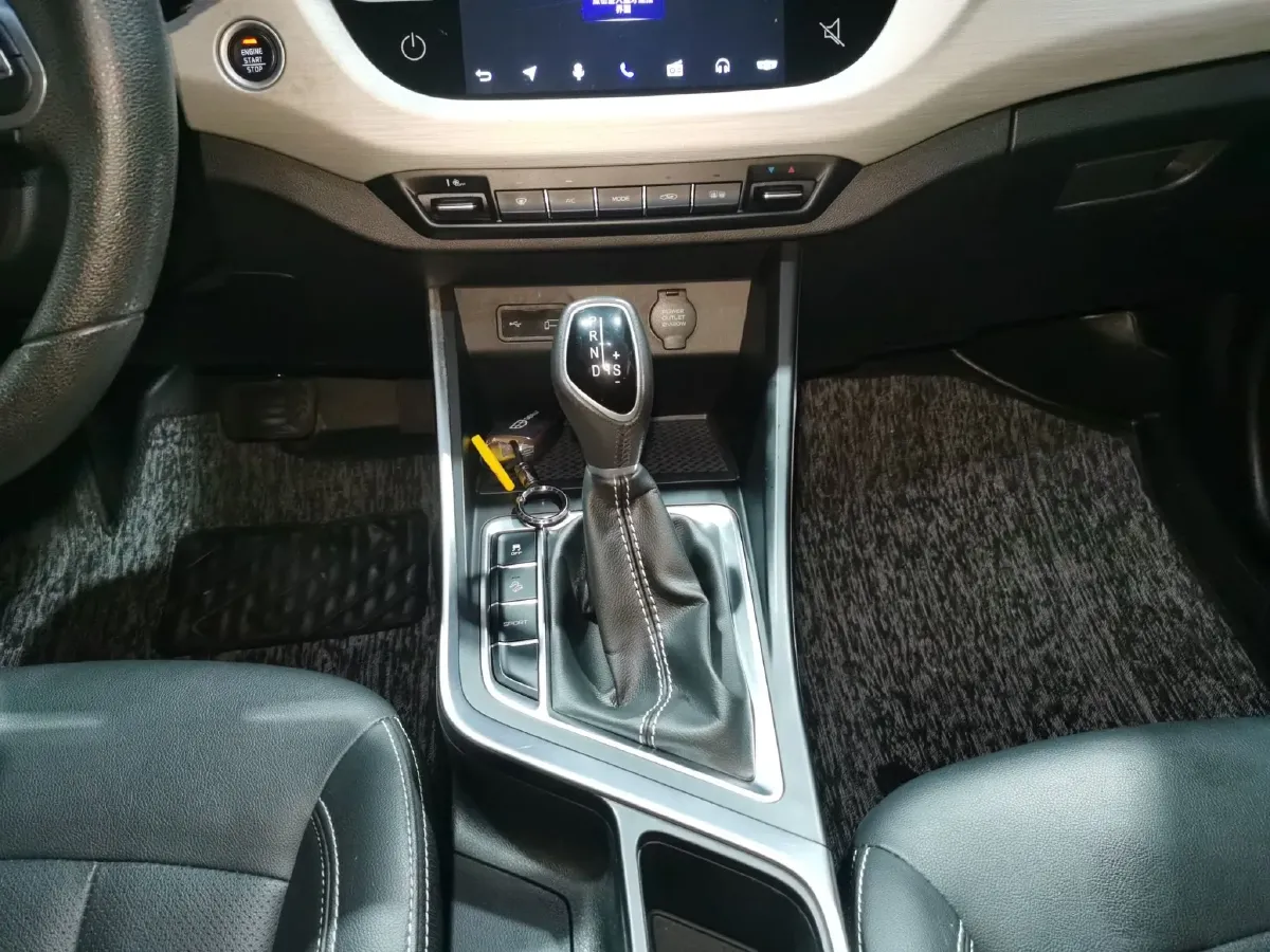 2020 Geely Vision X3 1.5L 109HP L4 CVT,autocango,china used car exporter,china ev exporter,chinese used car exporter,chinese used ev exporter