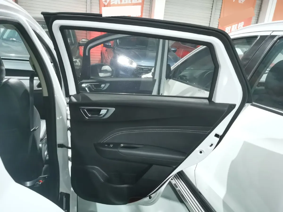 2020 Geely Vision X3 1.5L 109HP L4 CVT,autocango,china used car exporter,china ev exporter,chinese used car exporter,chinese used ev exporter