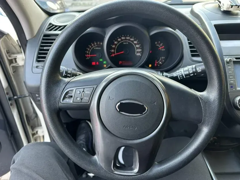 2013 Kia Soul 1.6L 123HP L4 4AT,autocango,china used car exporter,china ev exporter,chinese used car exporter,chinese used ev exporter