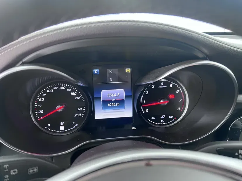 2017 Mercedes-Benz GLC Class 2.0T 184HP L4 9AT,autocango,china used car exporter,china ev exporter,chinese used car exporter,chinese used ev exporter