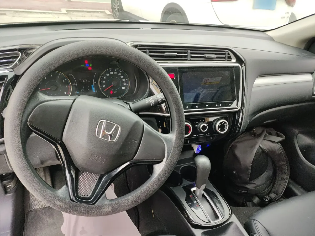 2017 Honda Gienia 1.5L 131HP L4 CVT,autocango,china used car exporter,china ev exporter,chinese used car exporter,chinese used ev exporter
