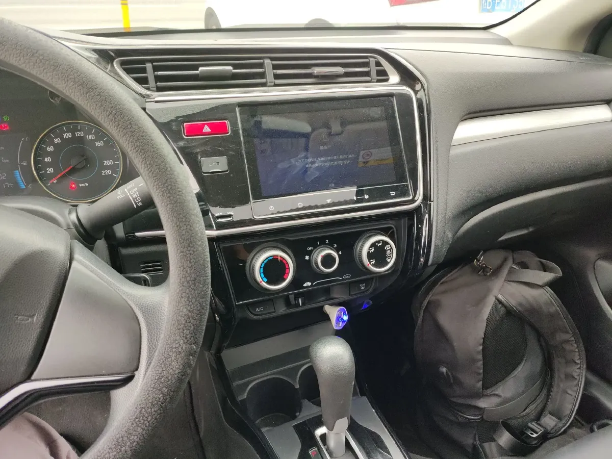 2017 Honda Gienia 1.5L 131HP L4 CVT,autocango,china used car exporter,china ev exporter,chinese used car exporter,chinese used ev exporter