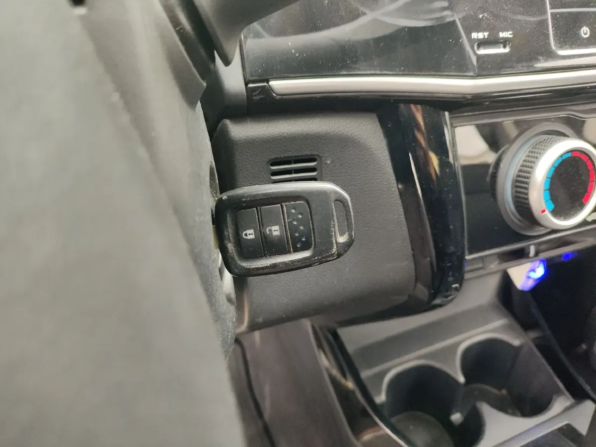 2017 Honda Gienia 1.5L 131HP L4 CVT,autocango,china used car exporter,china ev exporter,chinese used car exporter,chinese used ev exporter