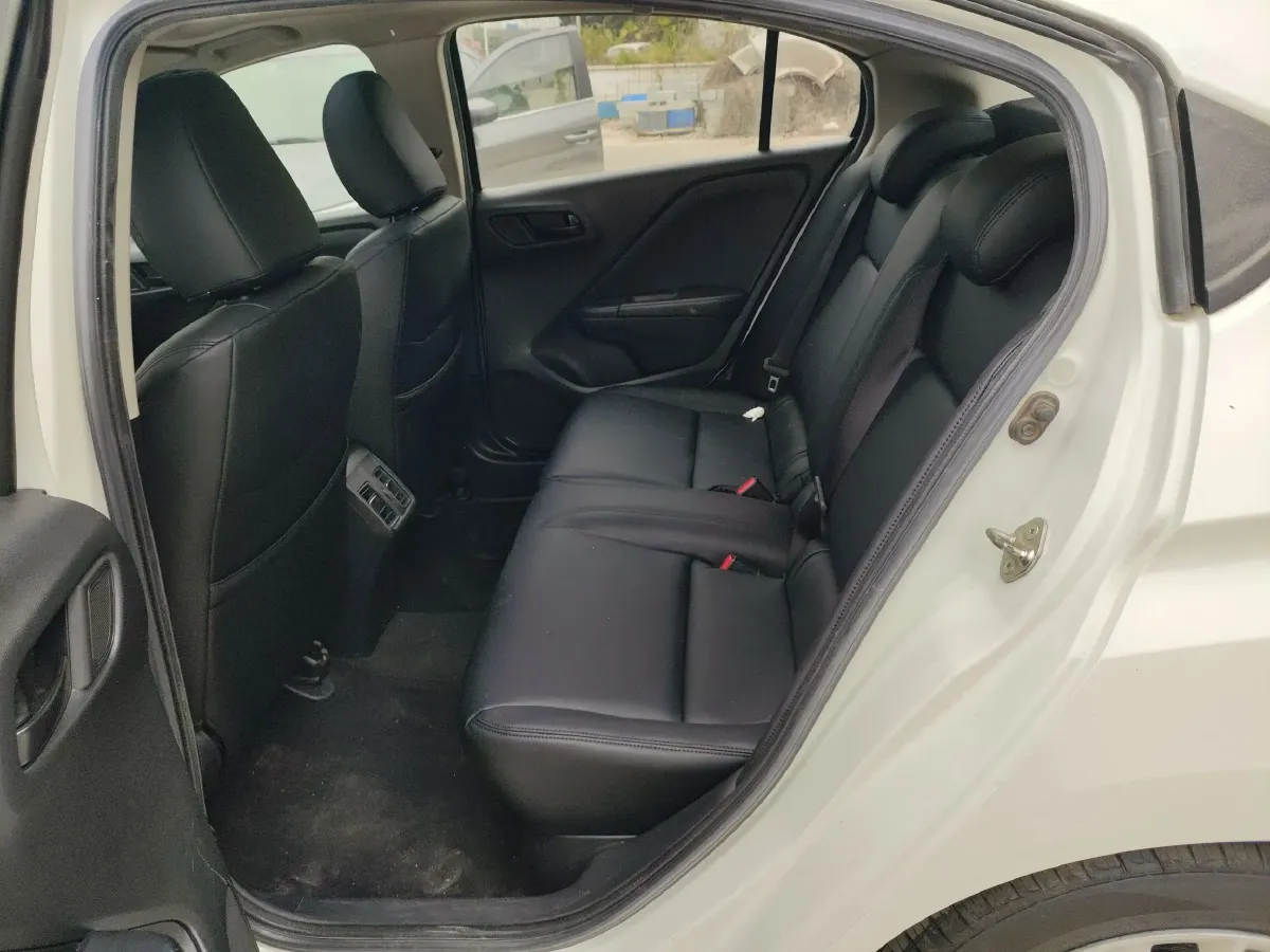 2017 Honda Gienia 1.5L 131HP L4 CVT,autocango,china used car exporter,china ev exporter,chinese used car exporter,chinese used ev exporter