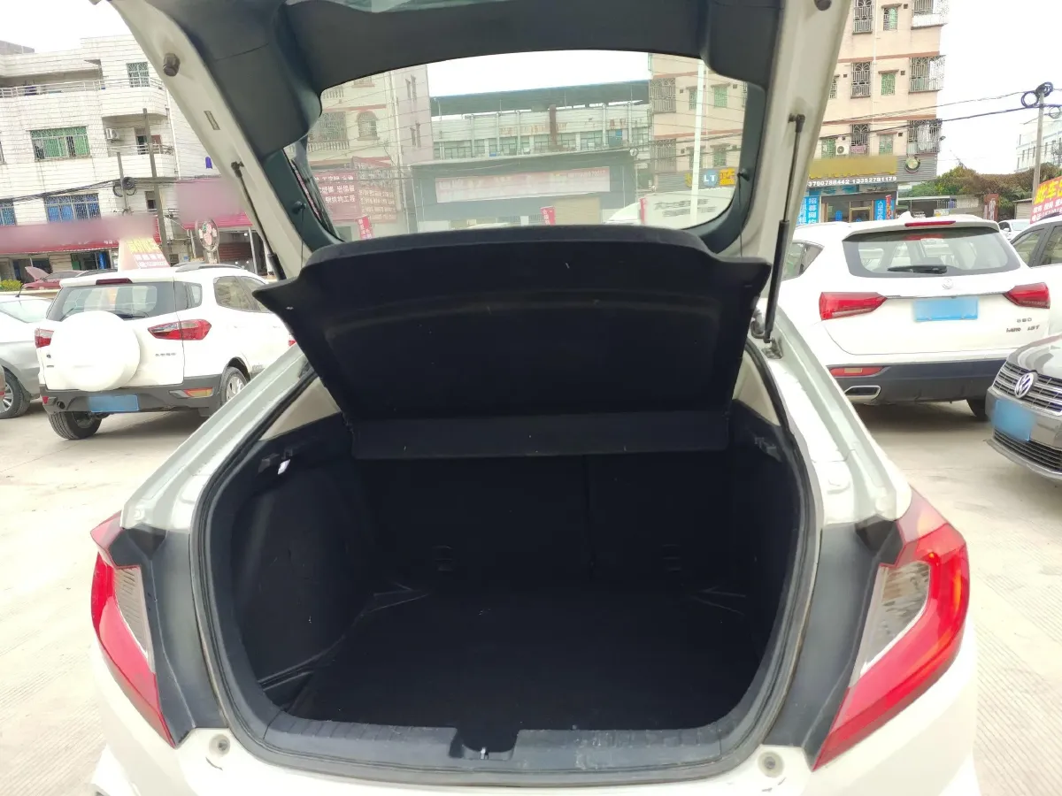 2017 Honda Gienia 1.5L 131HP L4 CVT,autocango,china used car exporter,china ev exporter,chinese used car exporter,chinese used ev exporter