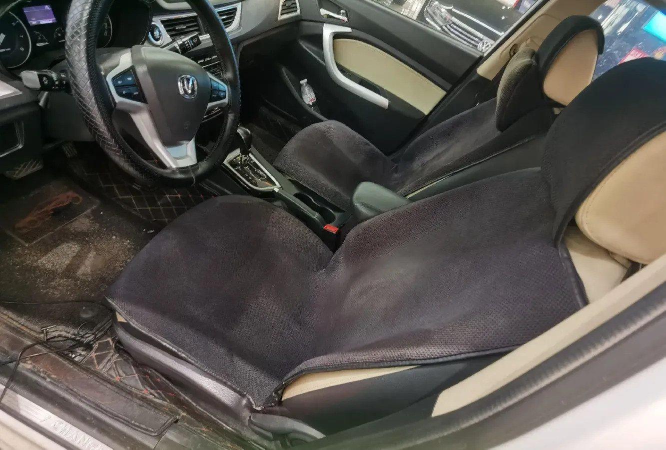 2016 ChangAn Alsvin V7 1.6L 124HP L4 4AT,autocango,china used car exporter,china ev exporter,chinese used car exporter,chinese used ev exporter