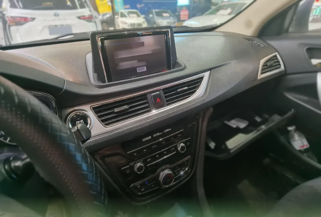 2016 ChangAn Alsvin V7 1.6L 124HP L4 4AT,autocango,china used car exporter,china ev exporter,chinese used car exporter,chinese used ev exporter