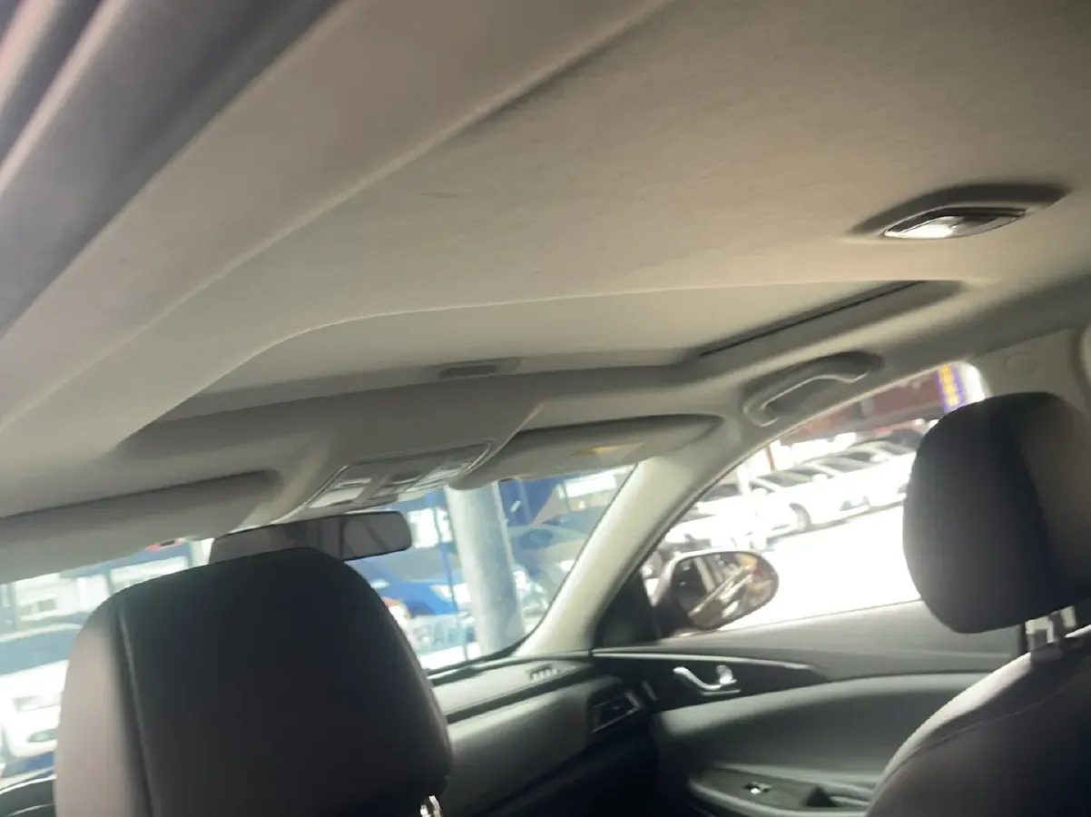 2022 ChangAn Raeton CC 1.5T 188HP L4 7DCT,autocango,china used car exporter,china ev exporter,chinese used car exporter,chinese used ev exporter