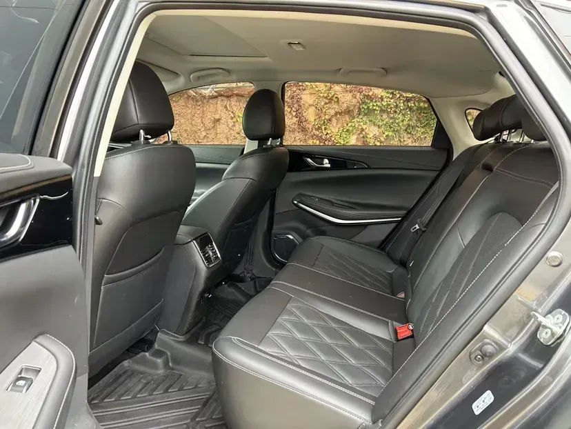 2022 ChangAn Raeton CC 1.5T 188HP L4 7DCT,autocango,china used car exporter,china ev exporter,chinese used car exporter,chinese used ev exporter