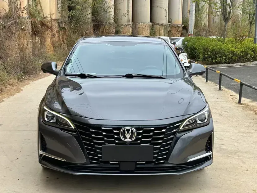 2022 ChangAn Raeton CC 1.5T 188HP L4 7DCT,autocango,china used car exporter,china ev exporter,chinese used car exporter,chinese used ev exporter