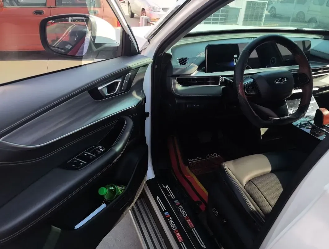 2021 Chery Tiggo 8 Plus 1.6T 197HP L4 7DCT,autocango,china used car exporter,china ev exporter,chinese used car exporter,chinese used ev exporter