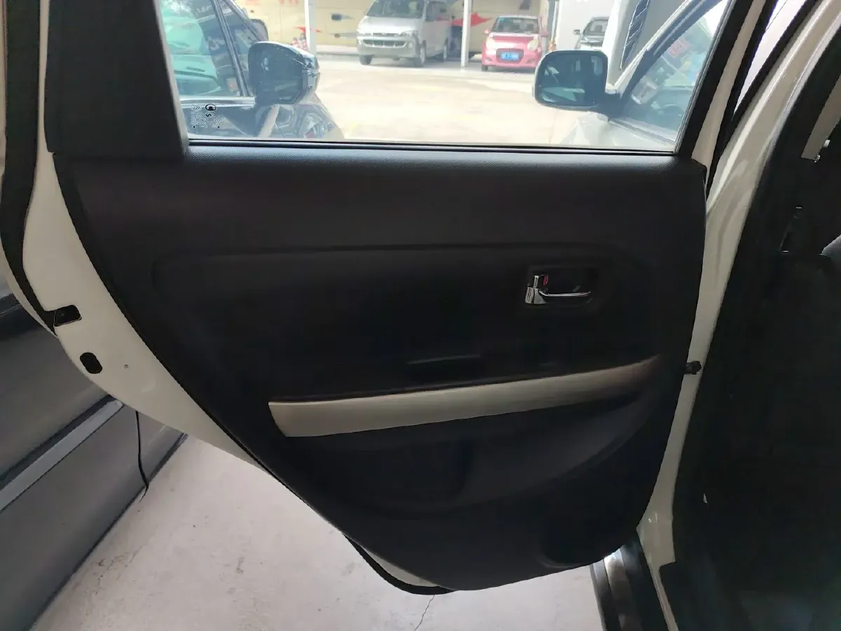 2015 Great Wall M4 1.5L 106HP L4 6AMT,autocango,china used car exporter,china ev exporter,chinese used car exporter,chinese used ev exporter