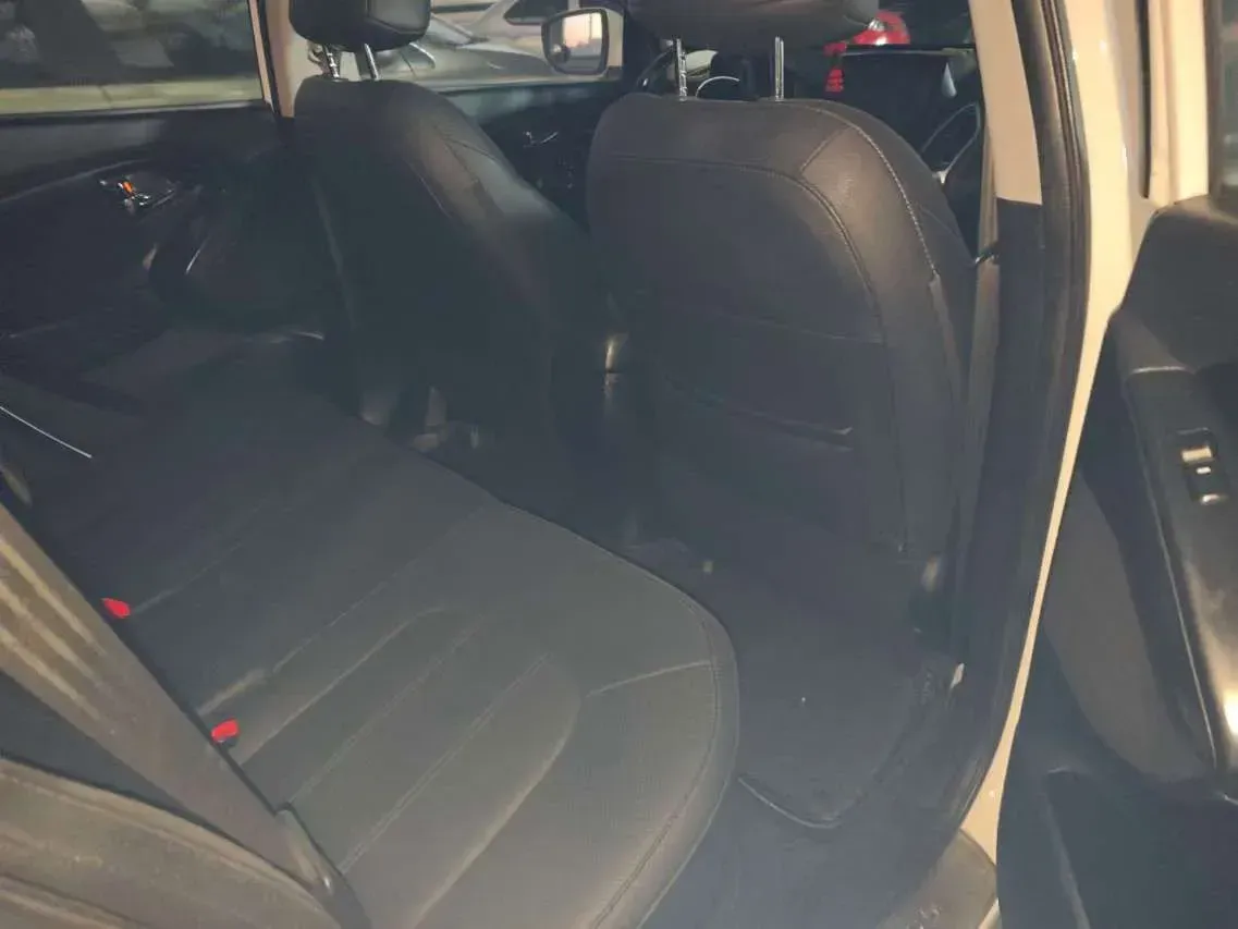 2013 Hyundai ix35 2.0L 165HP L4 6AT,autocango,china used car exporter,china ev exporter,chinese used car exporter,chinese used ev exporter